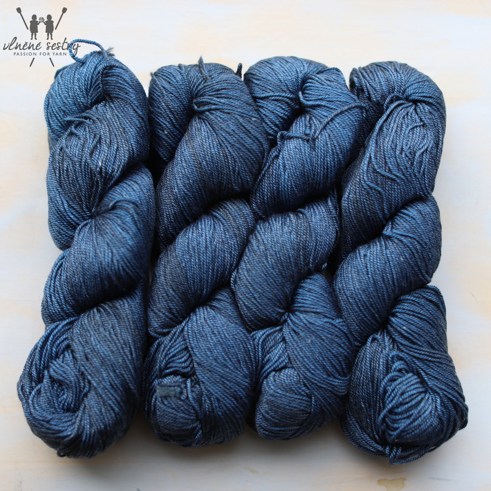 Malabrigo Brisa 150 Azul Profundo