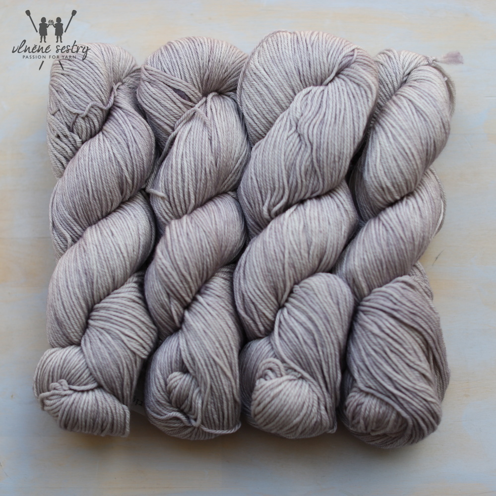 Malabrigo Arroyo 036 Pearl