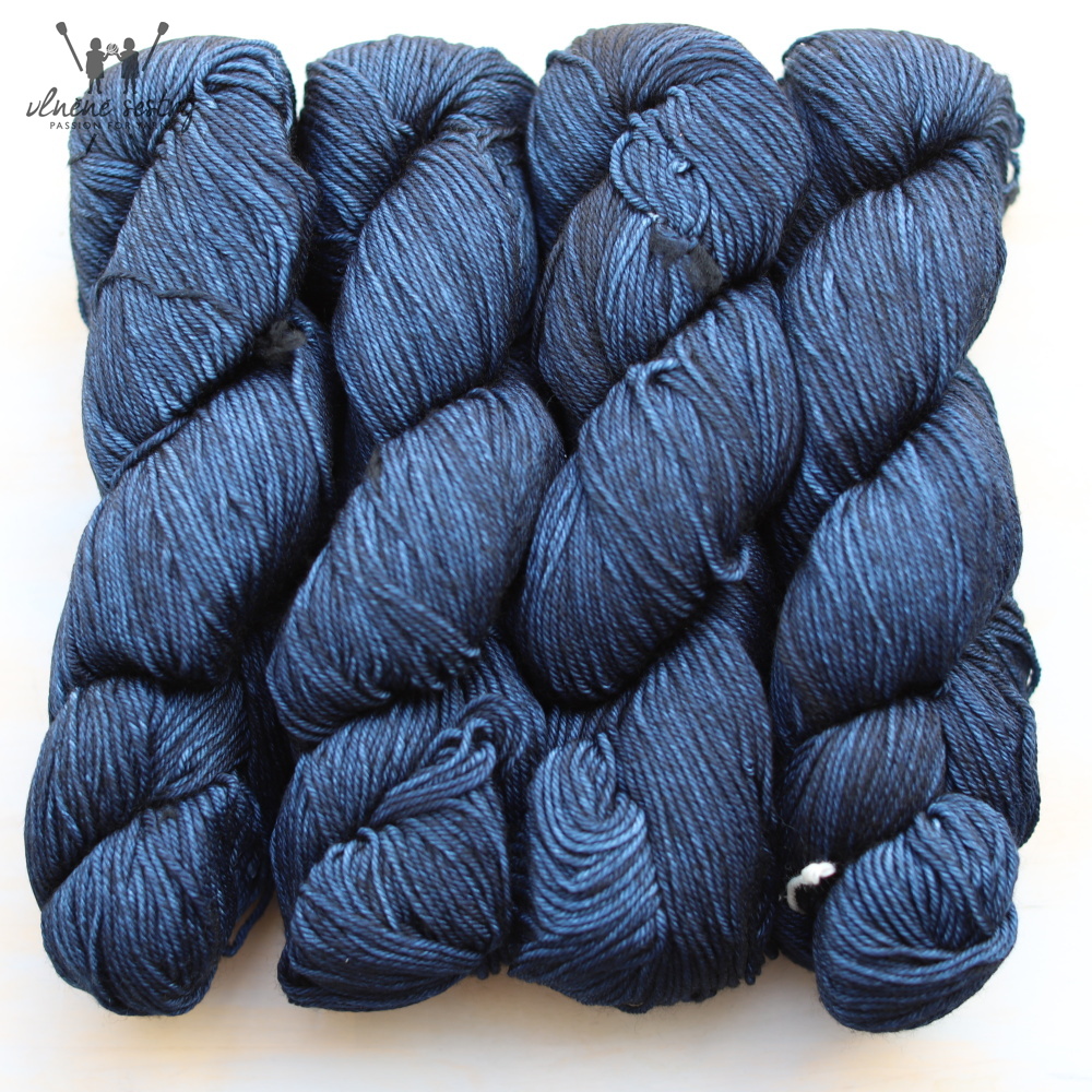 Malabrigo Arroyo 46 Prussia Blue