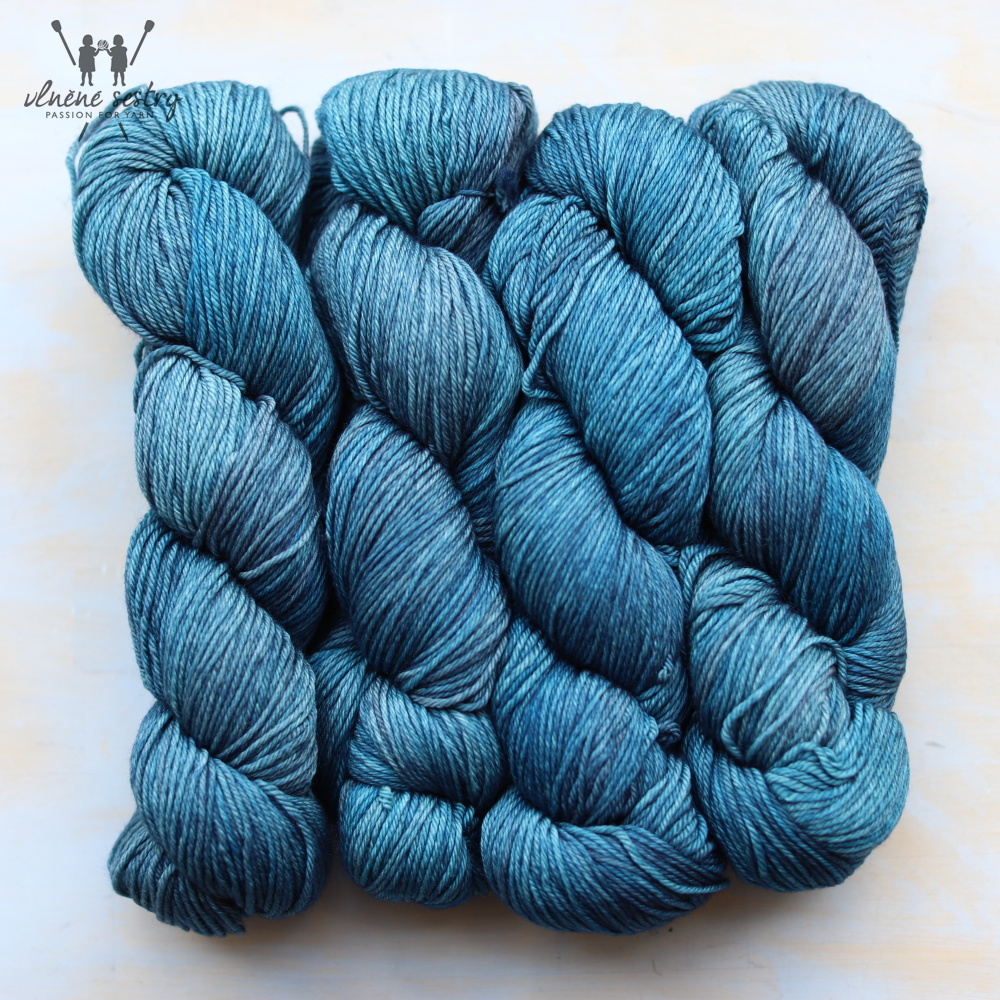 Malabrigo Arroyo 027 Bobby Blue