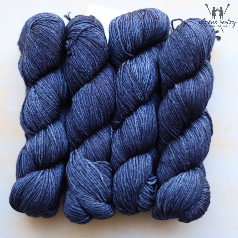 Malabrigo Arroyo 052 Paris Night