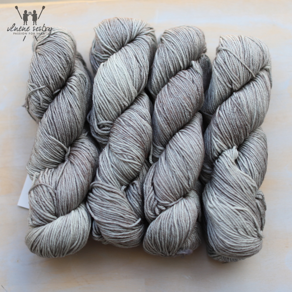 Malabrigo Arroyo 429 Cape Code Grey