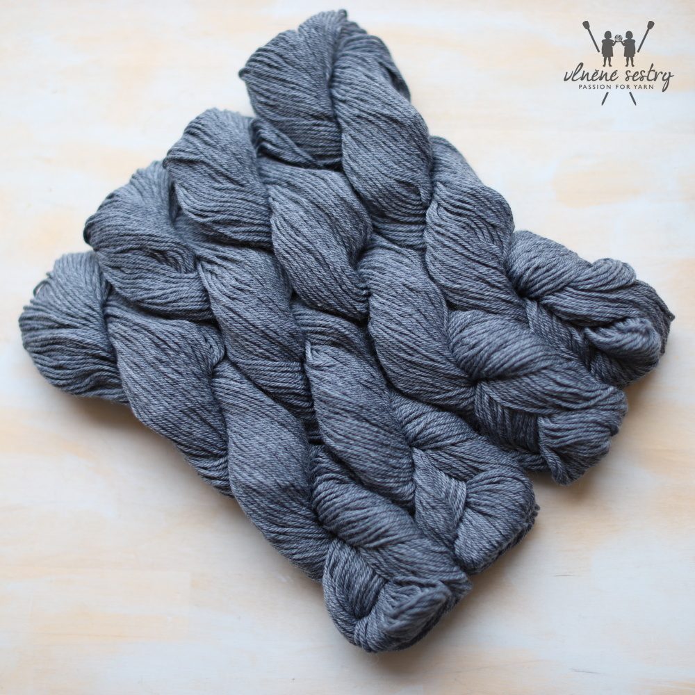 Sock Yeah! DK  220 Dollis