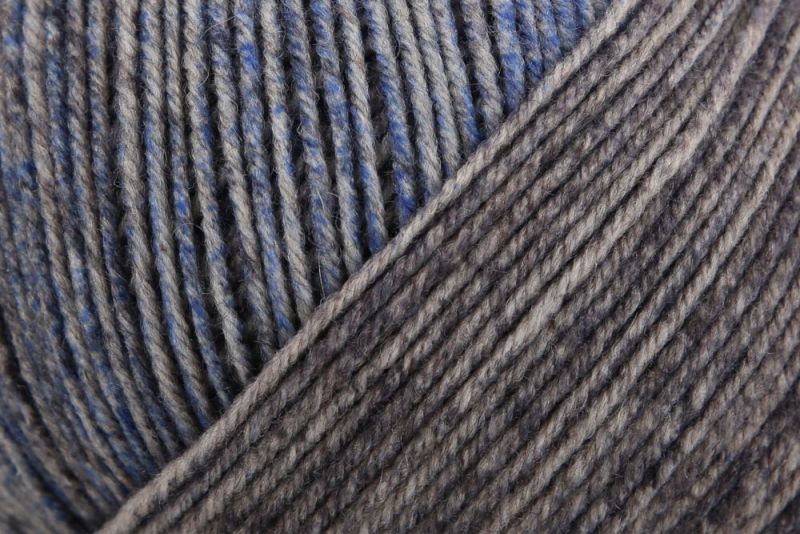 Regia Premium Merino Yak Color 8516 stormy sky
