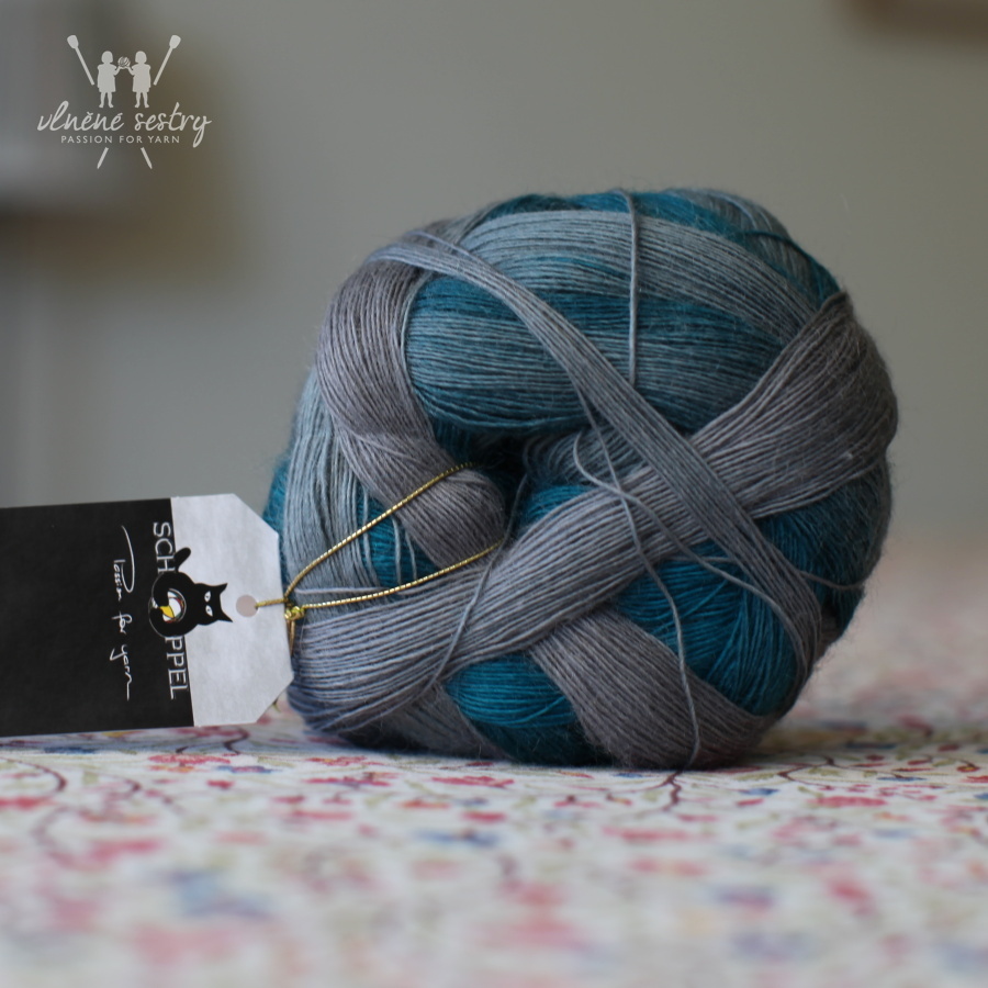 Lace Ball 2263 Monochrom
